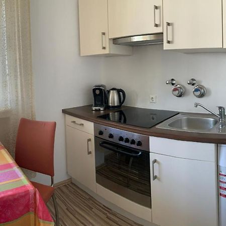Grosse Und Helle Ferien Wohnung Mit Parkplatzen Laufenburg Exterior photo